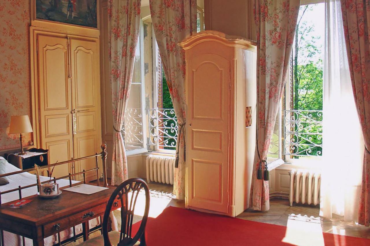 Chateau De Sedaiges Marmanhac Buitenkant foto